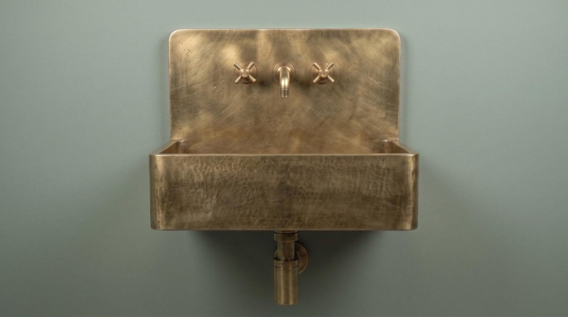 Antique Brass Wall Mounted Floating Sink, Smooth Rectangular Washbasin, Vintage Bathroom Vanity Basin, Rustic Sink - Mettlemix