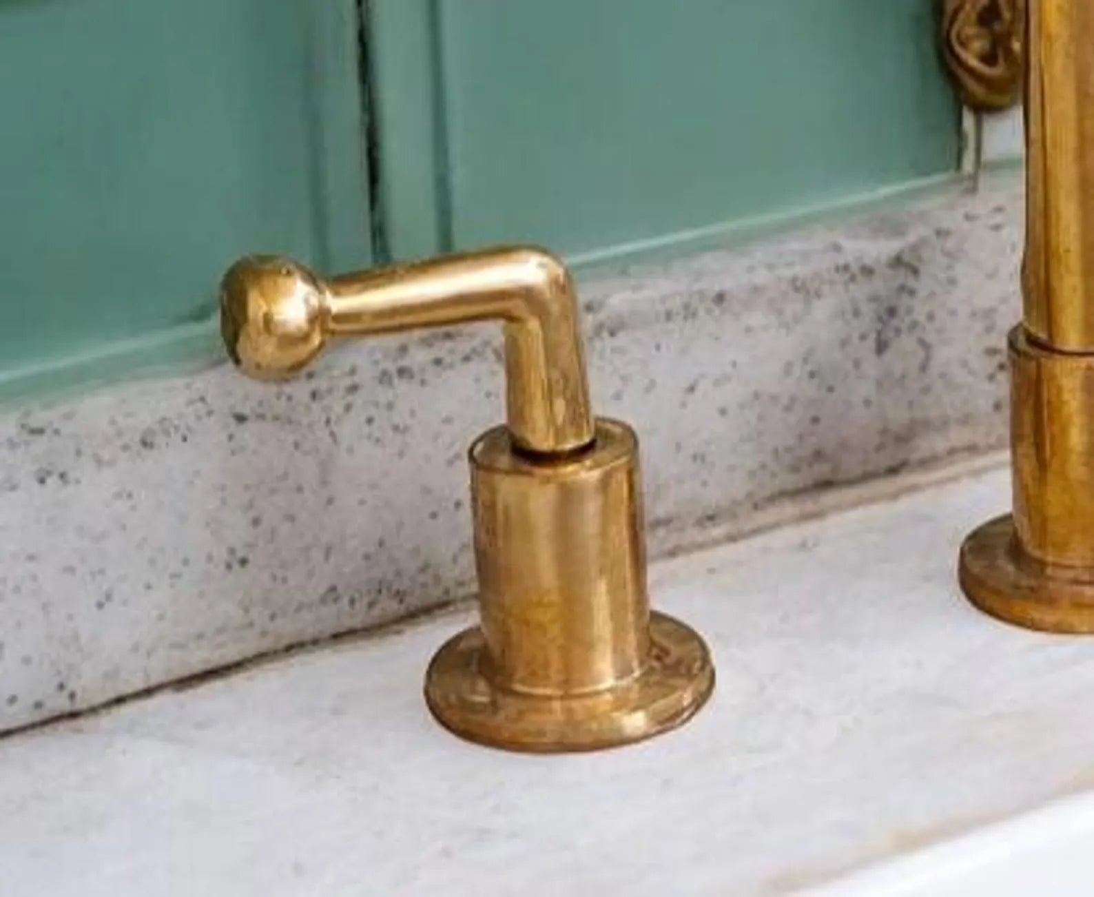 Antique Unlacquered Brass 3-Hole Bathroom Faucet - Deck Mounted - Mettlemix