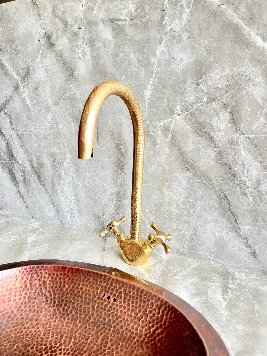 Engraved Unlacquered Brass Kitchen Faucet - Single Hole Gold Tap - Mettlemix