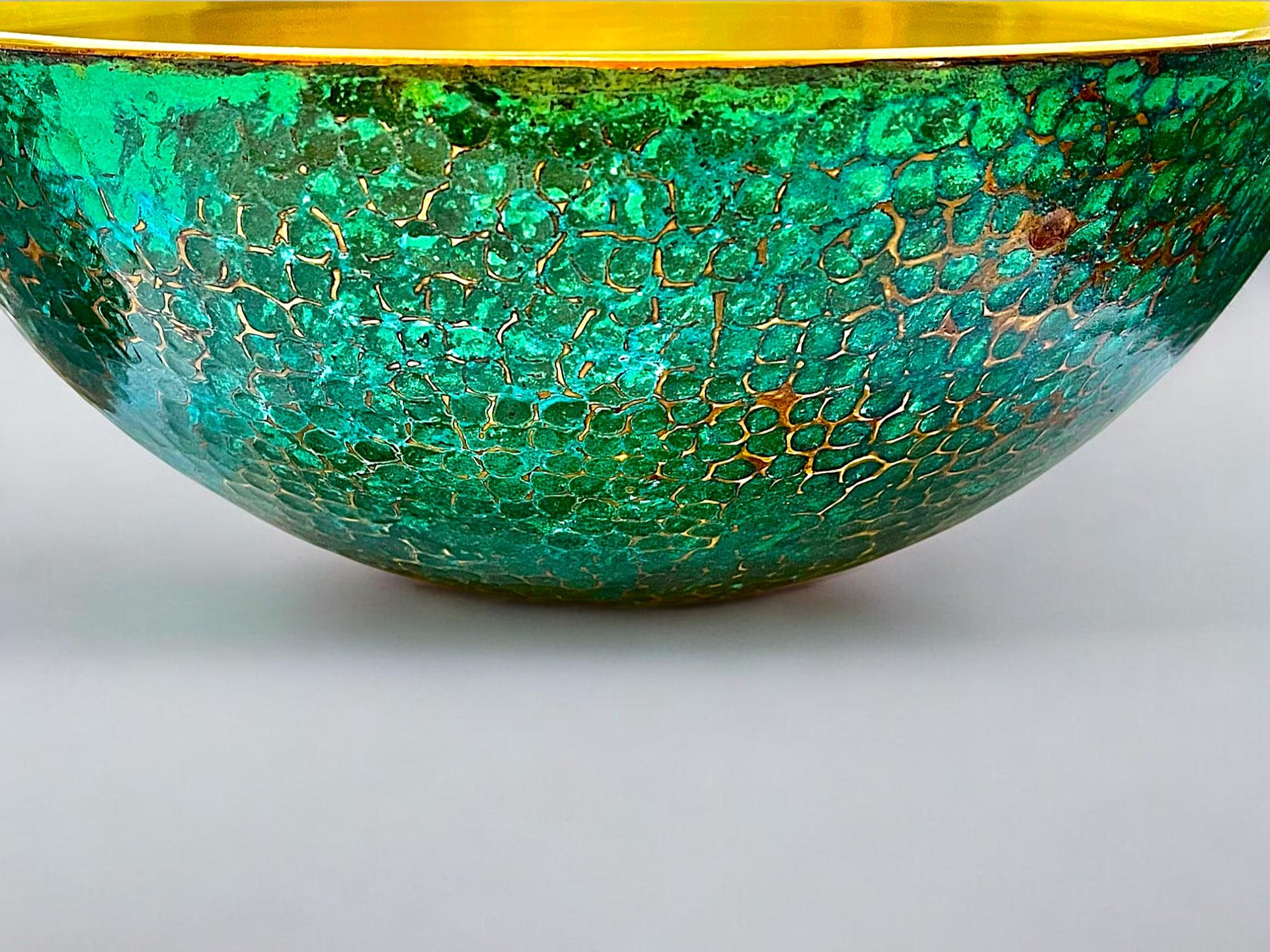 Hammered Brass Vessel Sink - Art Deco Patina Bathroom Basin - Mettlemix