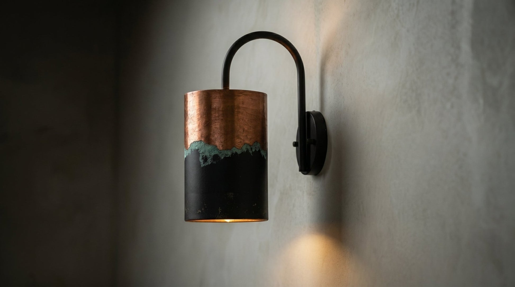 Hand-Hammered Copper Wall Sconce - Aged Patina & Matte Black - Mettlemix