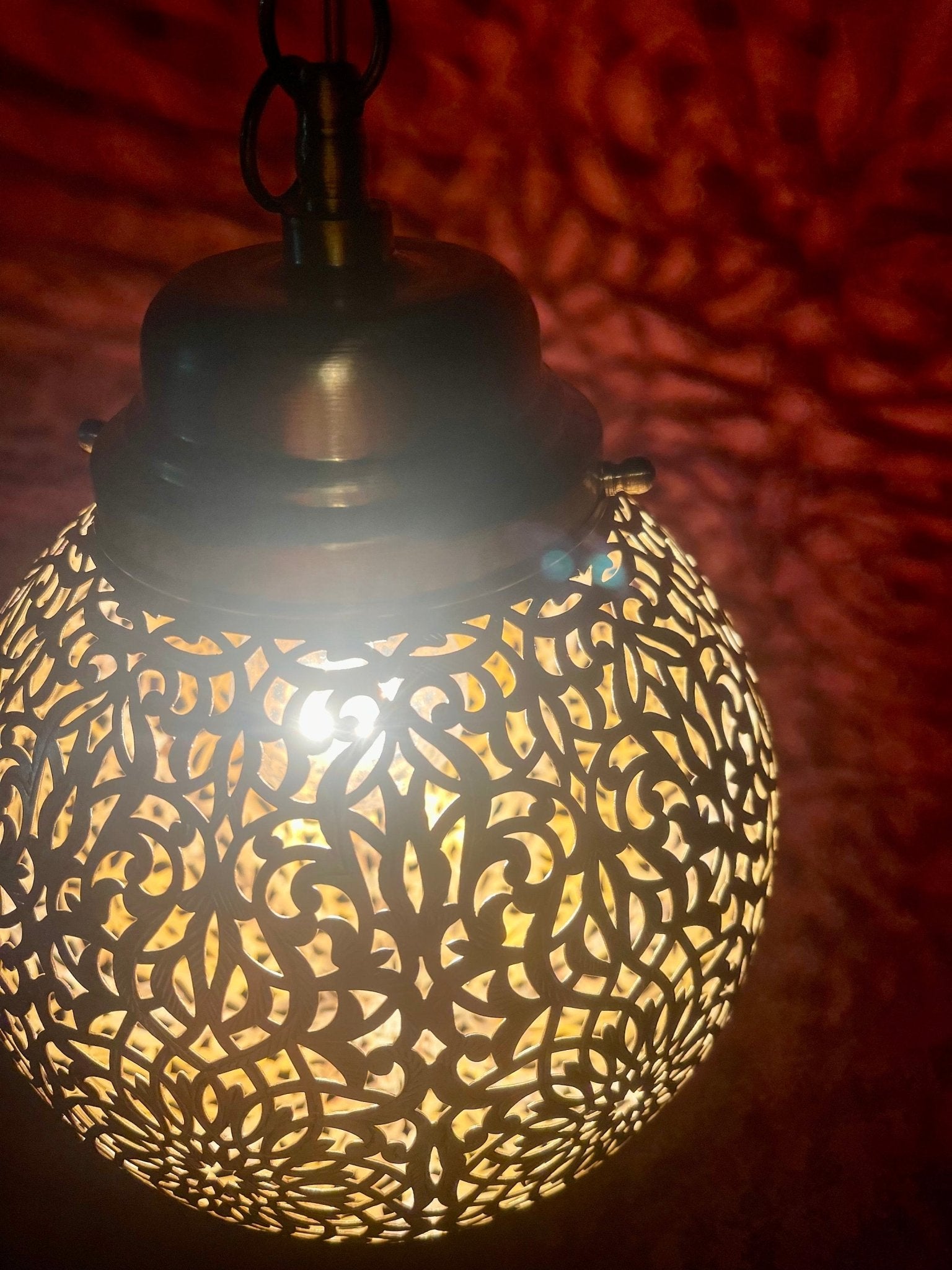 Handcrafted Solid Brass Pendant Light - Moroccan Design Ceiling Lamp - Mettlemix