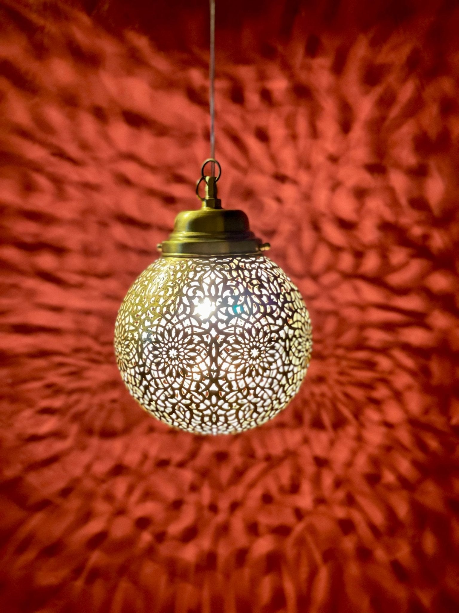 Handcrafted Solid Brass Pendant Light - Moroccan Design Ceiling Lamp - Mettlemix