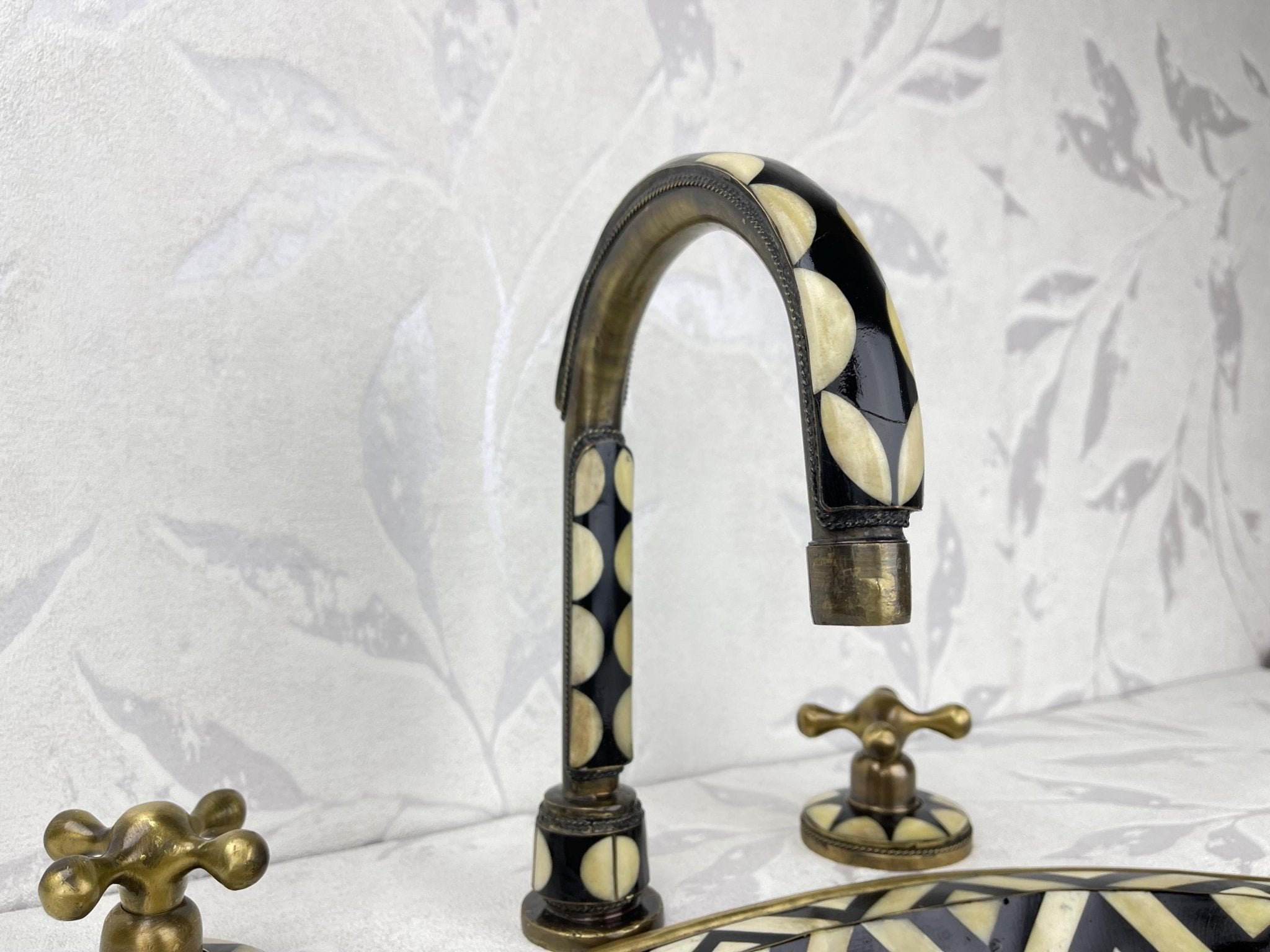 Handmade Brass Faucet & Sink Set - Resin & Bone Details Bronze Finish - Mettlemix