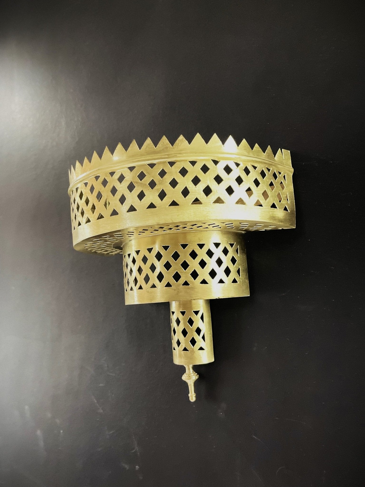 Handmade Brass Wall Sconce - Boho Gold Moroccan Decorative Light - Mettlemix