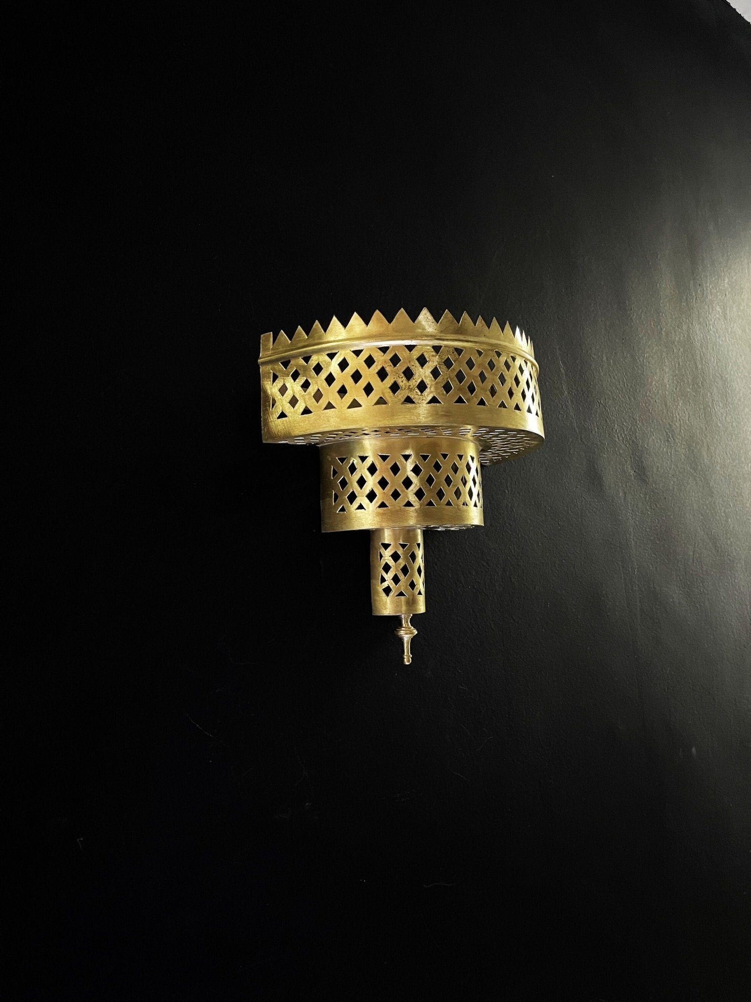 Handmade Brass Wall Sconce - Boho Gold Moroccan Decorative Light - Mettlemix