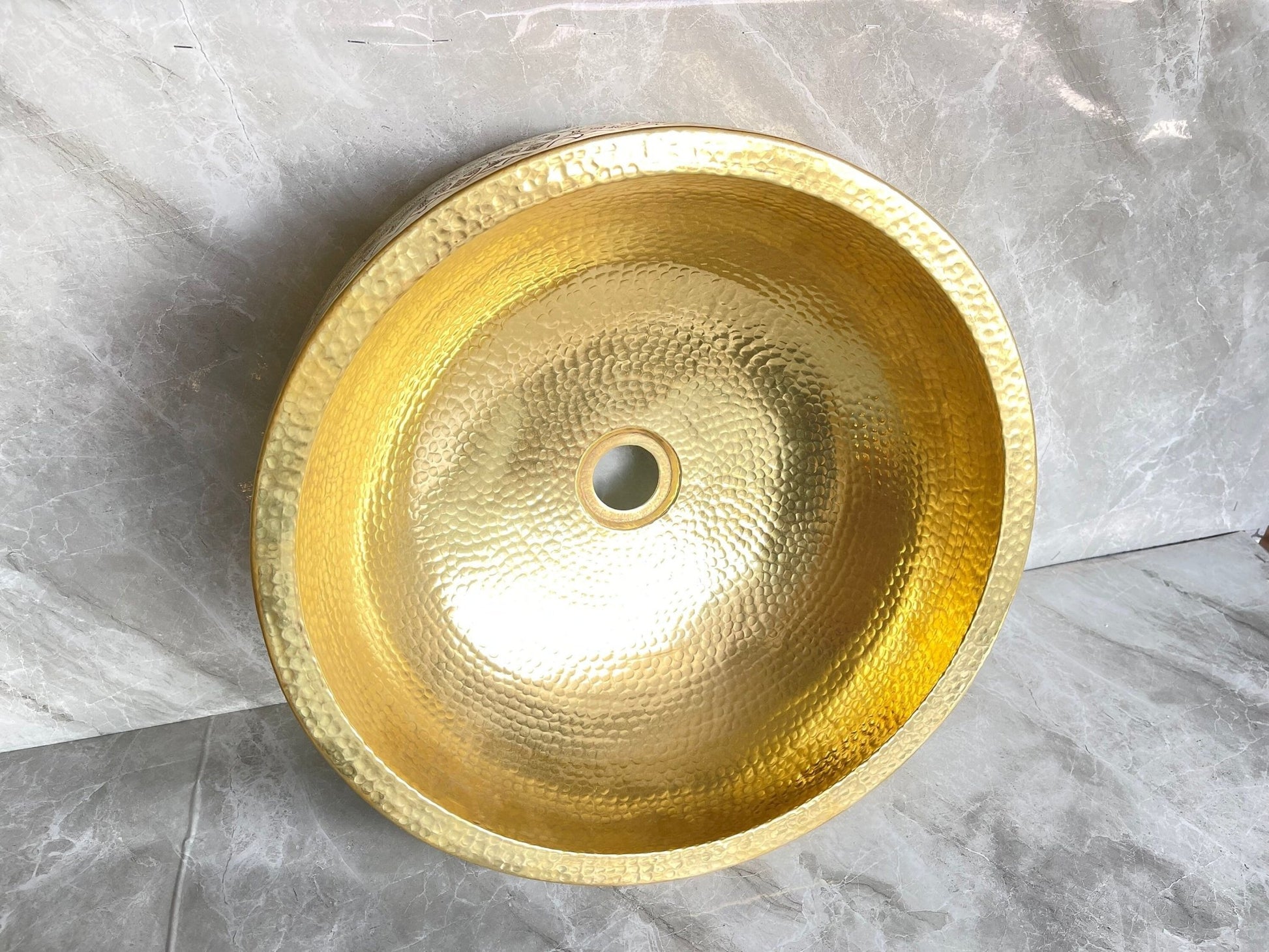 Handmade Round Brass Drop - In Sink - Fish Scale Design Bathroom Basin - Mettlemix