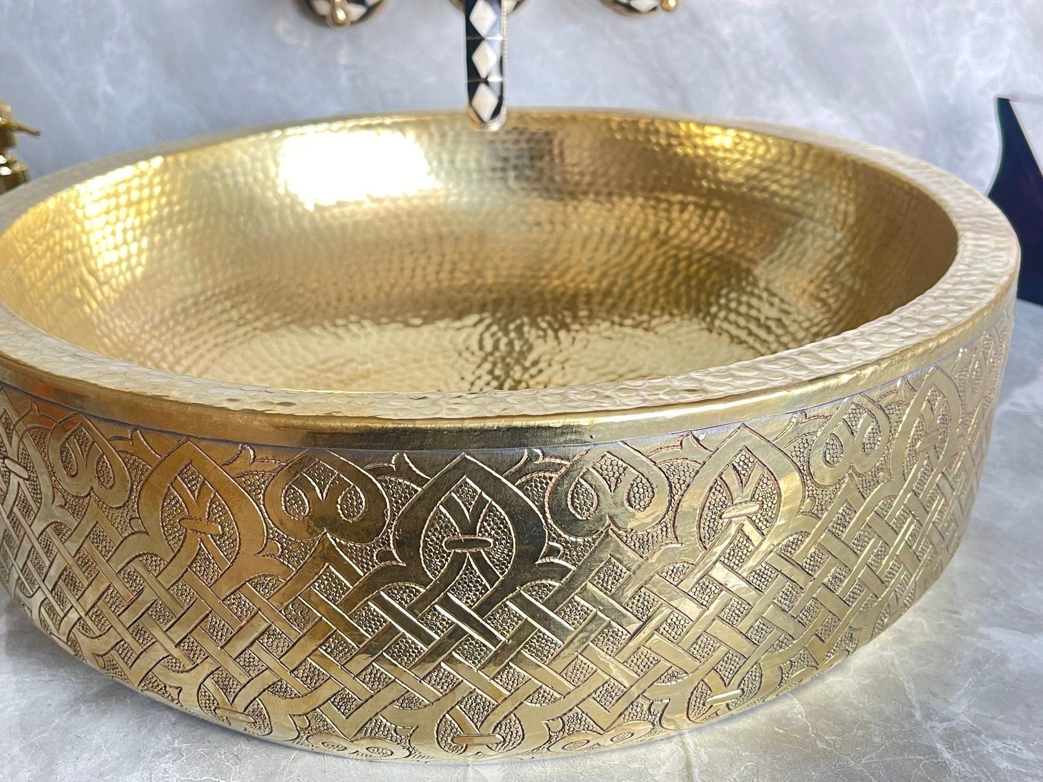 Handmade Round Brass Drop - In Sink - Fish Scale Design Bathroom Basin - Mettlemix