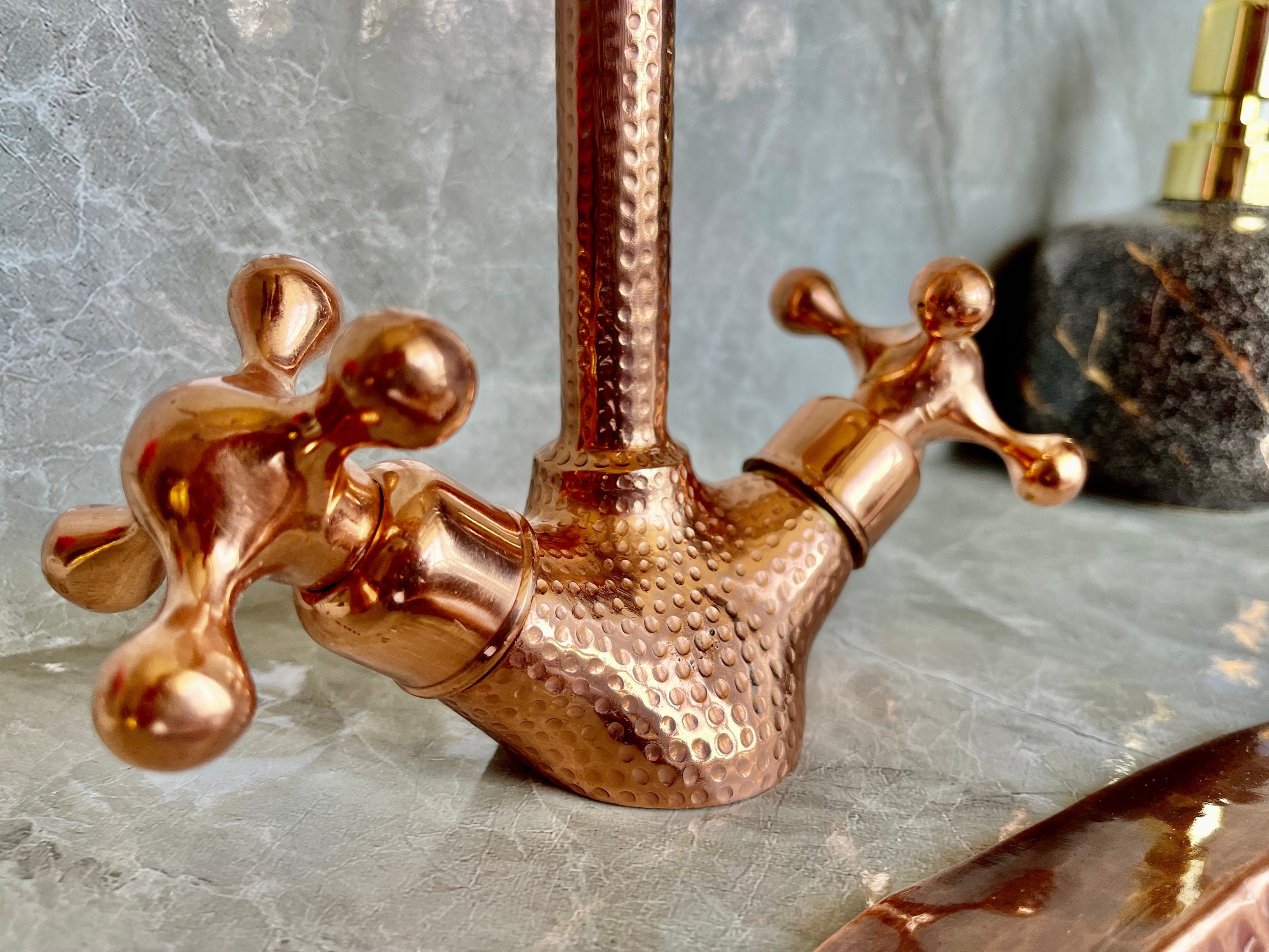Copper Finish Engraved Bathroom Faucet - Gooseneck Single Hole Tap