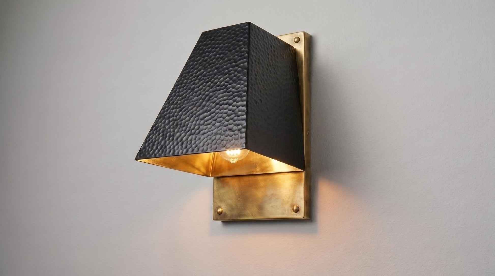 Modern Black and Gold Brass Outdoor Wall Light, Architectural Geometric Foyer Brass Lamp, Luxury Exterior Wall Lantern - Mettlemix