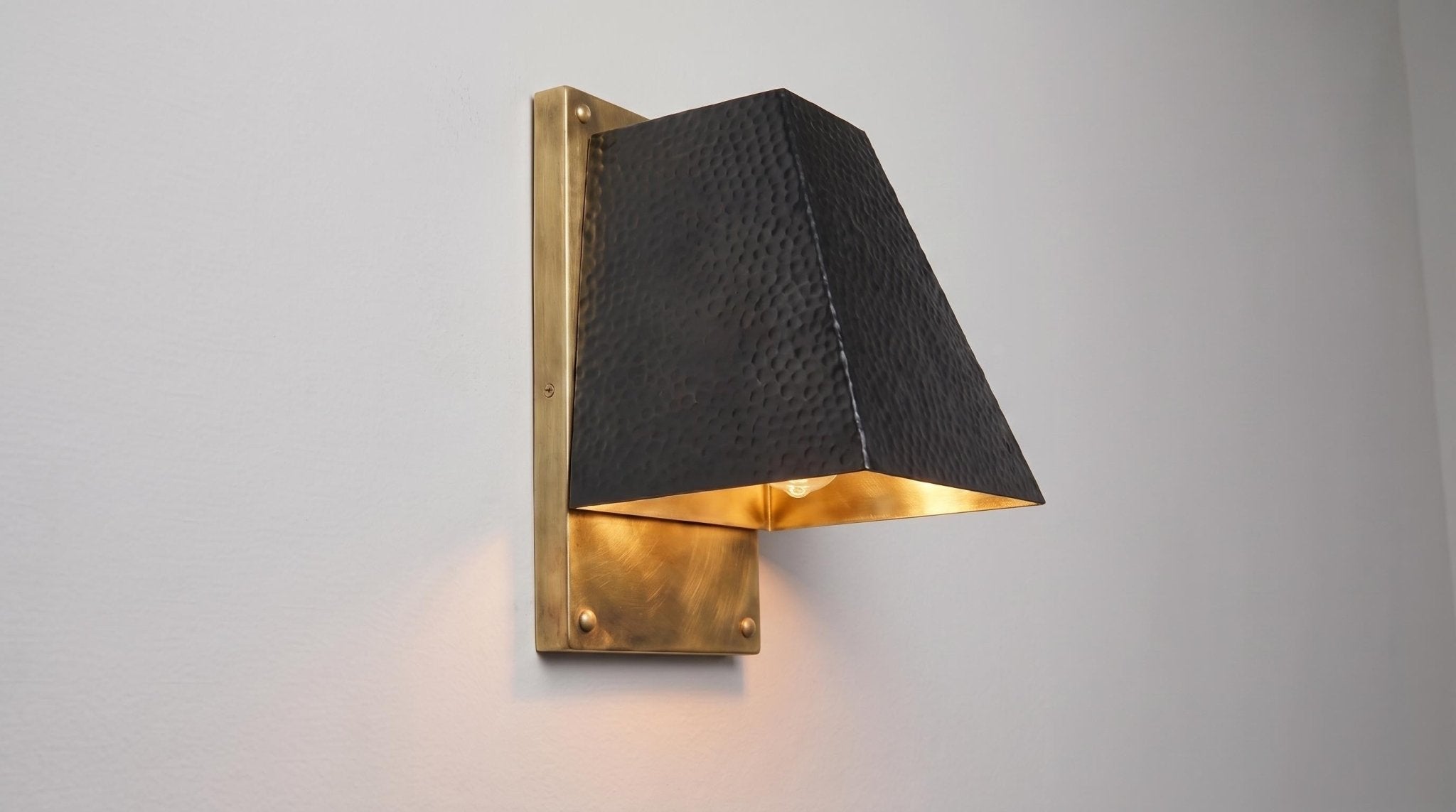 Modern Black and Gold Brass Outdoor Wall Light, Architectural Geometric Foyer Brass Lamp, Luxury Exterior Wall Lantern - Mettlemix