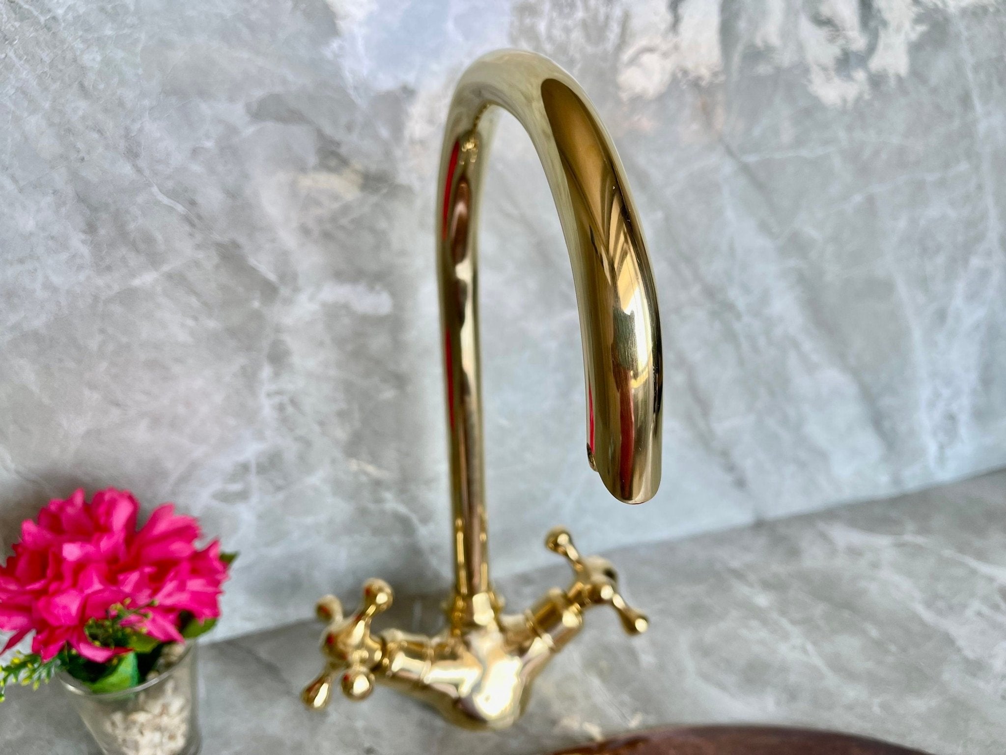 Solid Brass Bathroom Faucet - Gold Cross Handle Single Hole Mixer - Mettlemix